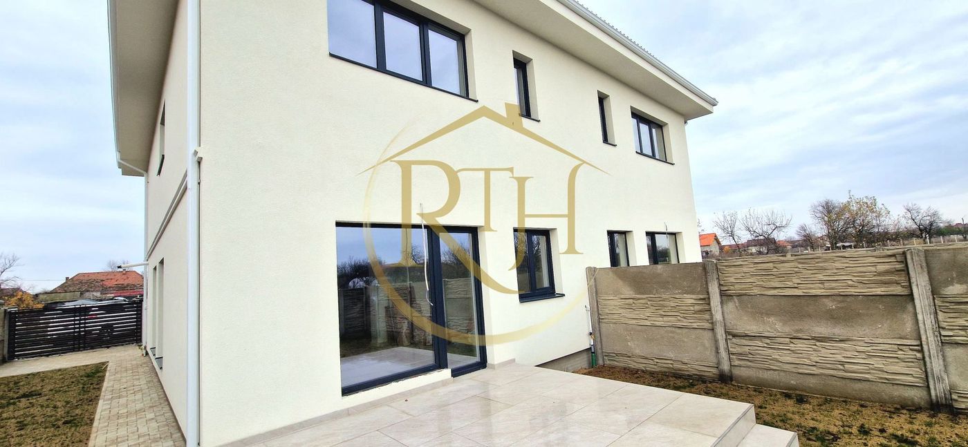 anBn-16294 Duplex de vanzare cu 4 camere,2 bai,250 mp teren-Mosnita Veche zona Centrala.
