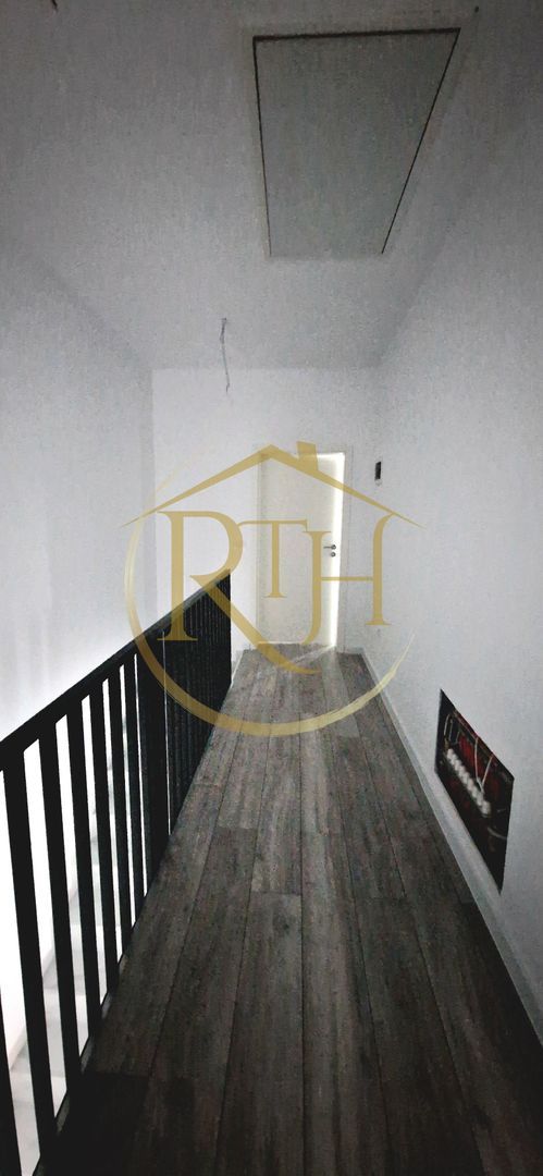 anBn-16301 Duplex de vanzare cu 4 camere,2 bai,250 mp teren-Mosnita Veche zona Centrala.
