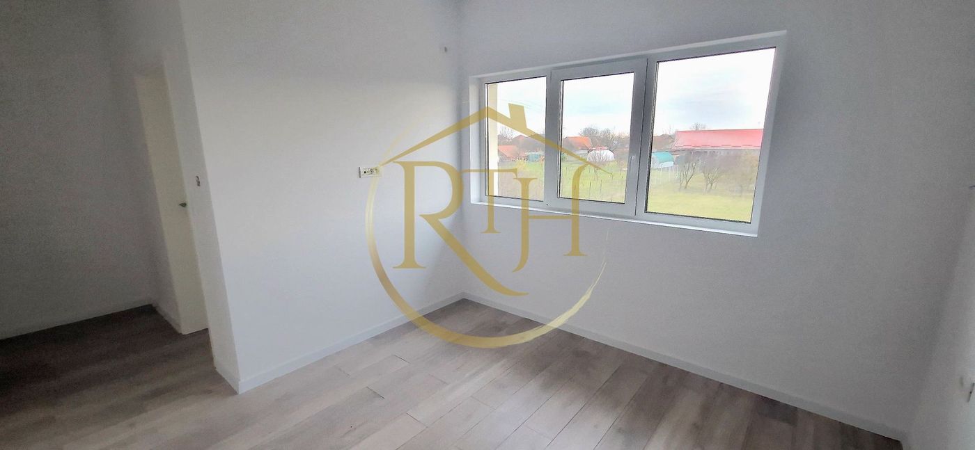 anBn-16305 Duplex de vanzare cu 4 camere,2 bai,250 mp teren-Mosnita Veche zona Centrala.