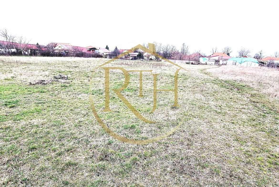 Vand teren intravilan Zona Fraidorf,comison ,,0”