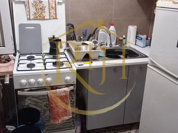 Oferim spre vanzare garsoniera, situata la etajul 2, zona Dambovita