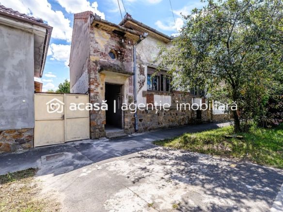 Casă pe Str. Dorobanților | 716 mp teren | Pârneava