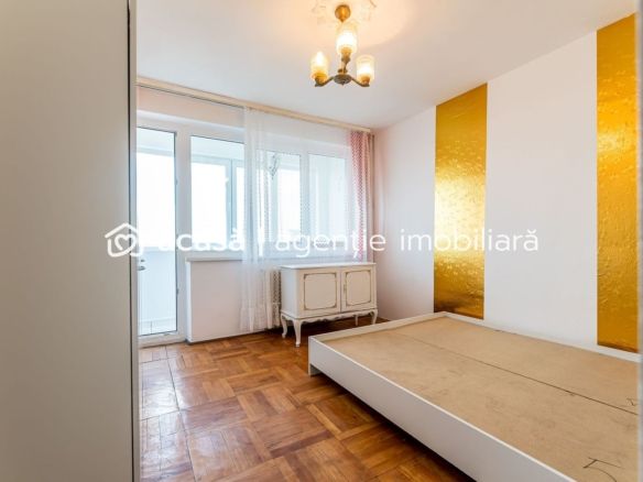VANDUT! Apartament 2 camere decomandat – Romanilor – COMISION 0