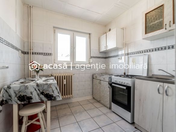 VANDUT! Apartament 2 camere decomandat – Romanilor – COMISION 0