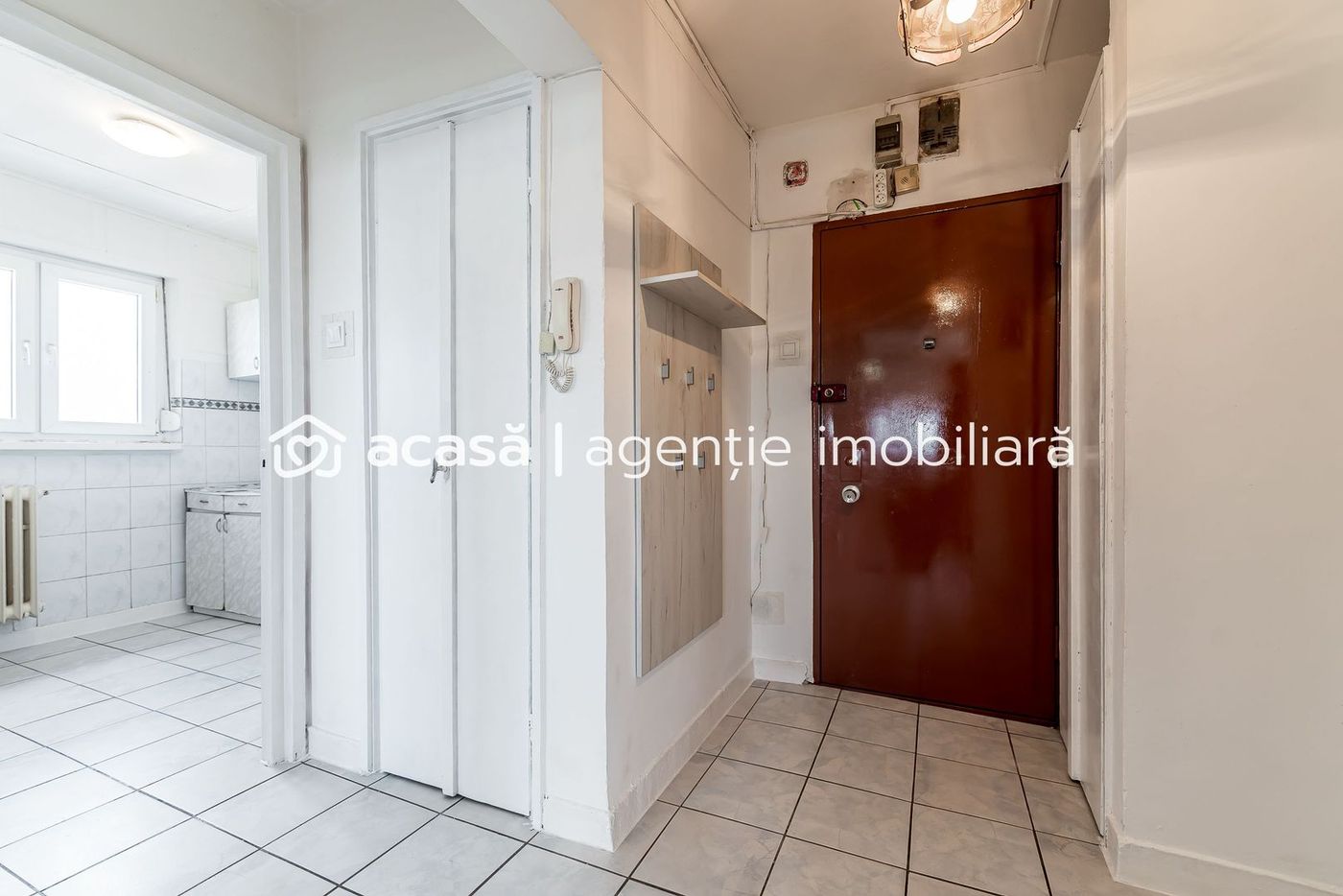 VANDUT! Apartament 2 camere decomandat – Romanilor – COMISION 0