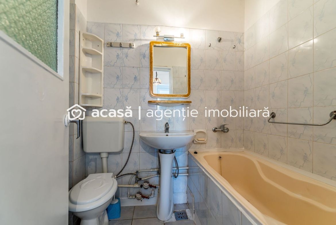VANDUT! Apartament 2 camere decomandat – Romanilor – COMISION 0