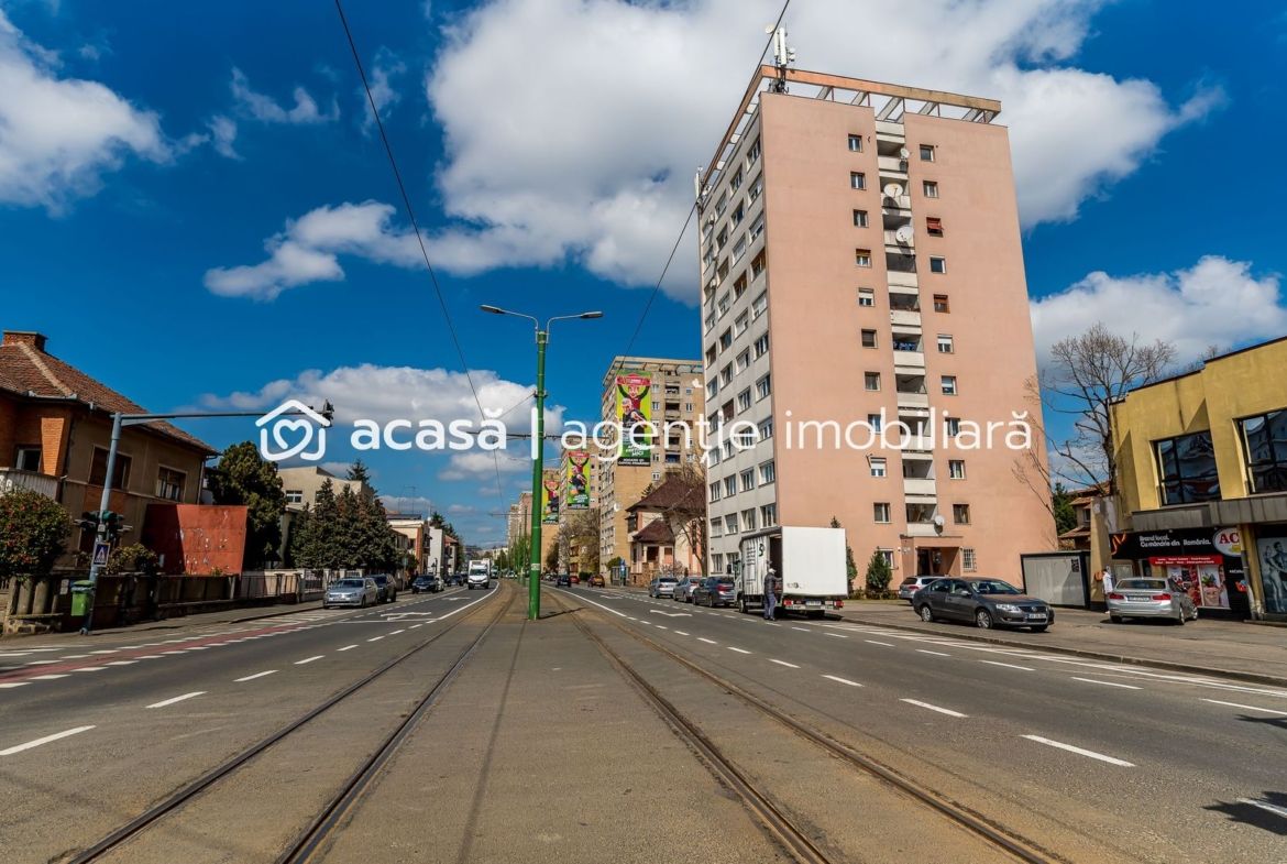 VANDUT! Apartament 2 camere decomandat – Romanilor – COMISION 0