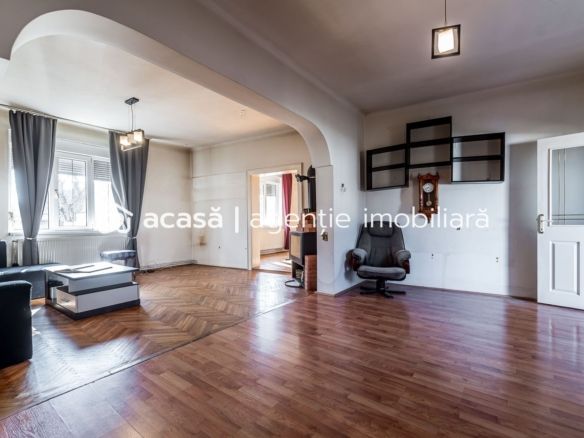 Casa ideală pentru familie: școală la 3 min + anexă pentru bunici