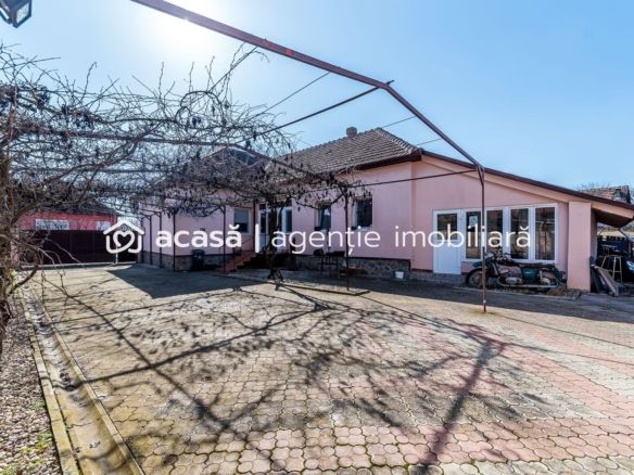 Casa ideală pentru familie: școală la 3 min + anexă pentru bunici