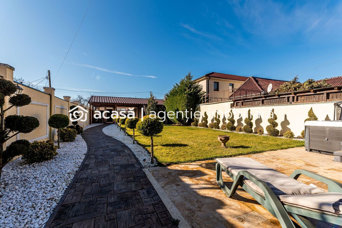 Casă cu5 camere, teren 720 mp, fotovoltaice 13 kW, Aradul Nou