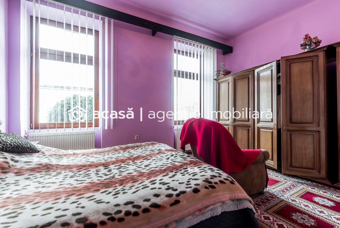 Apartament cu 3 Camere la Casă pe Strada I.L. Caragiale, Arad