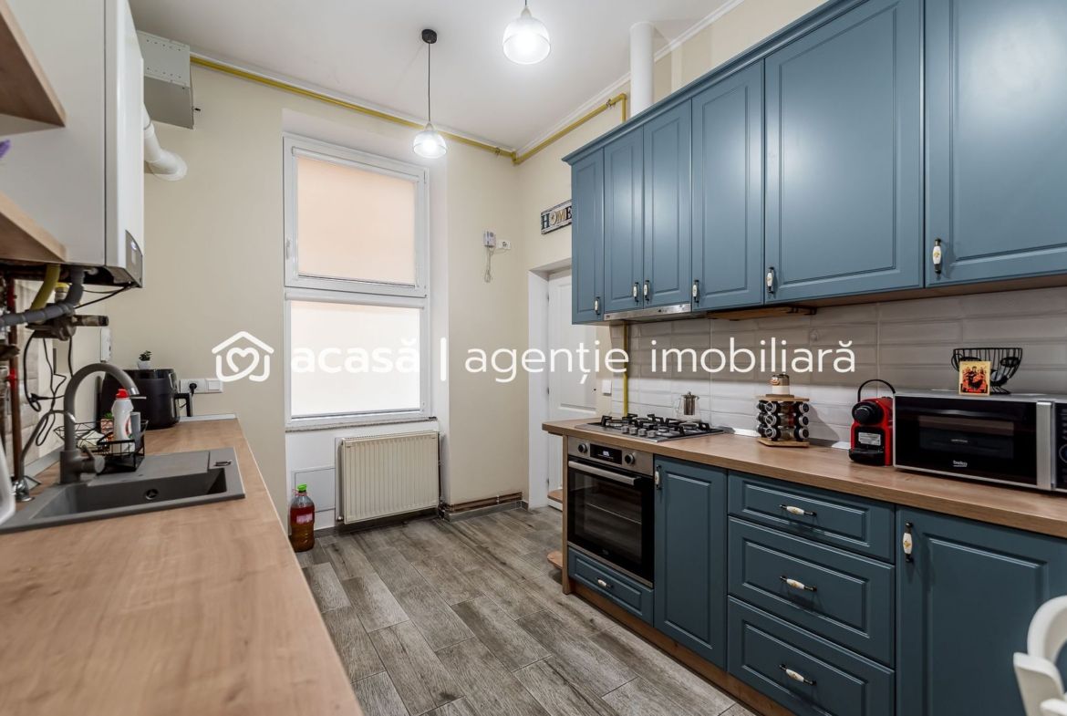 Apartament 2 camere, ultracentral, etaj intermediar (etaj 1)