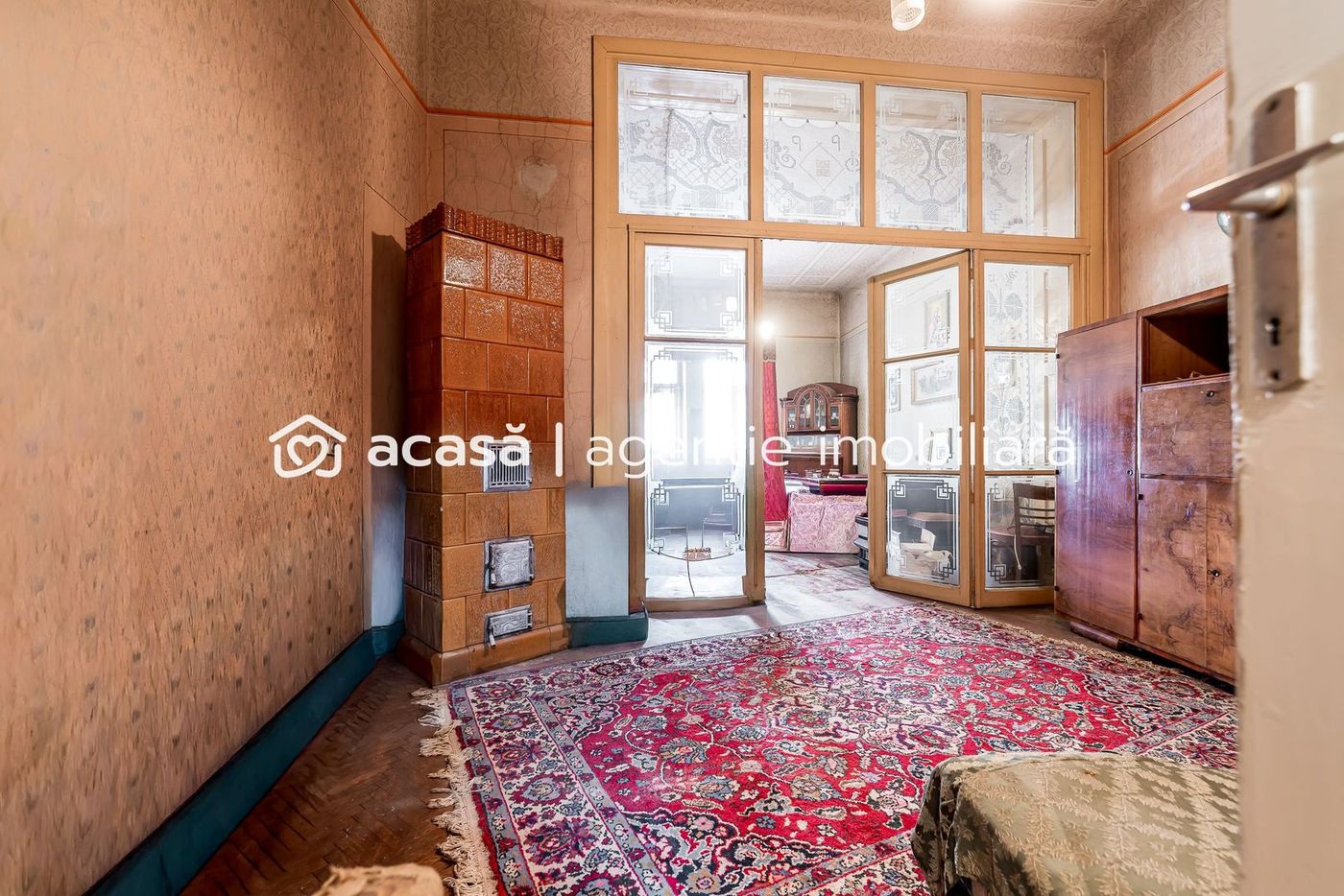 Apartament la parter înalt, str. Lucian Blaga, centrul Aradului