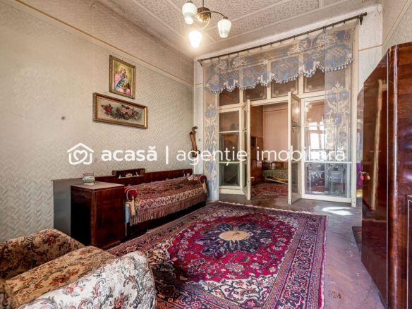 Apartament la parter înalt, str. Lucian Blaga, centrul Aradului