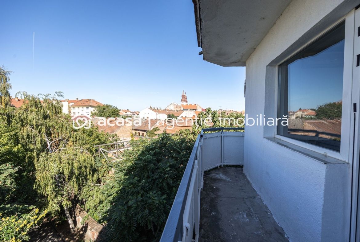 PRET NOU Apartament 2 camere – renovat – Piața Catedralei – COMISION 0
