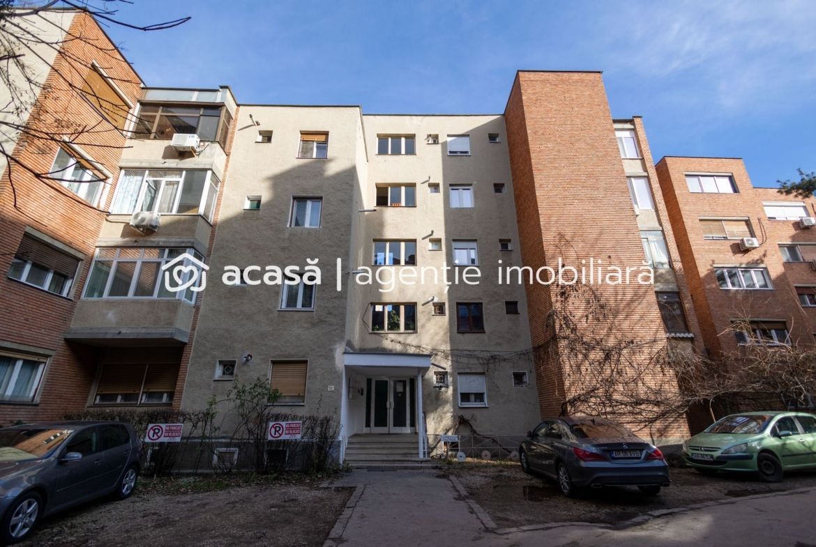 PRET NOU! Apartament decomandat 3 camere – str. Horia – COMISION 0%