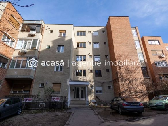 PRET NOU! Apartament decomandat 3 camere – str. Horia – COMISION 0%