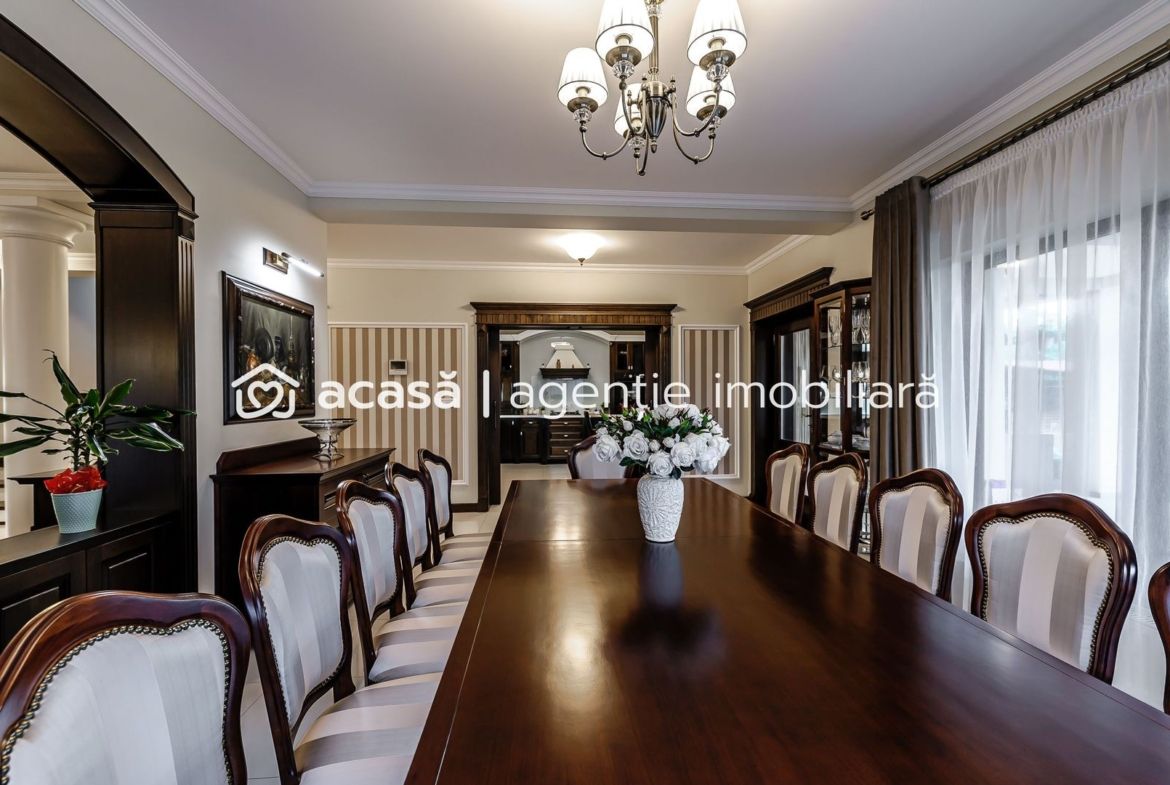 PRET NOU!!!   Vilă de Lux în Grădiște