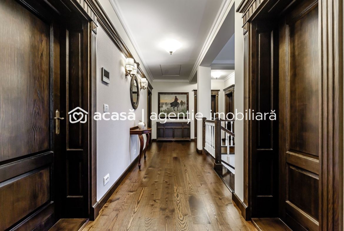PRET NOU!!!   Vilă de Lux în Grădiște