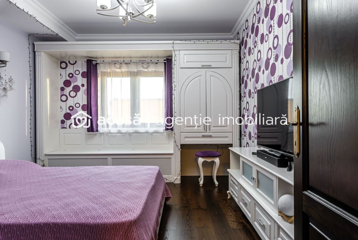 PRET NOU!!!   Vilă de Lux în Grădiște