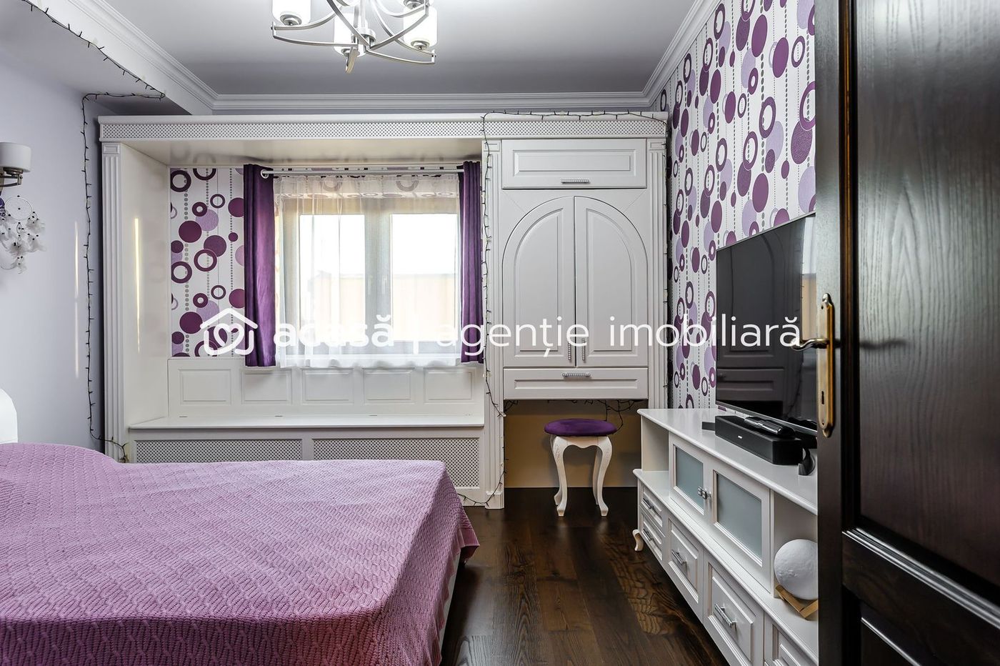 anBn-17256 PRET NOU!!! Vilă de Lux în Grădiște