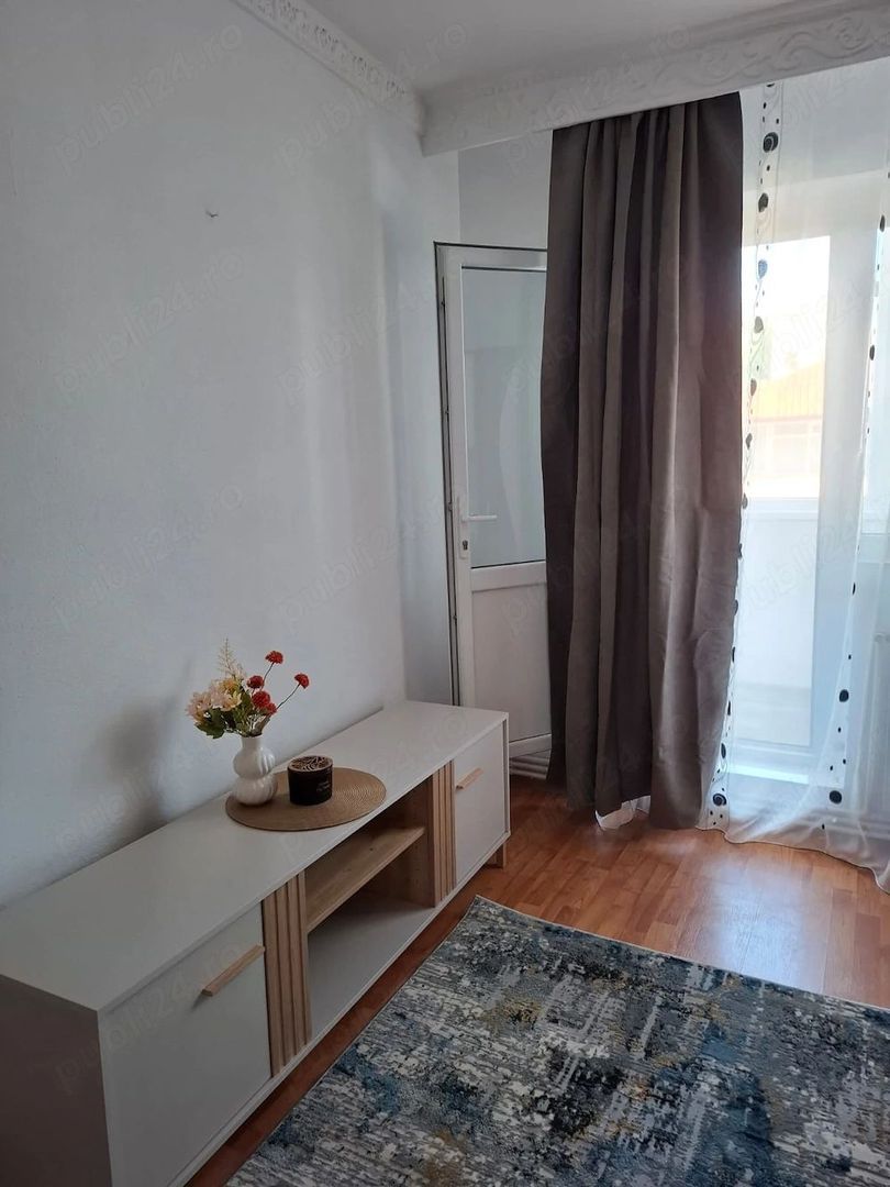 De inchiriat apartament cu 2 camere,  Ireg,  etajul 1, 400 euro