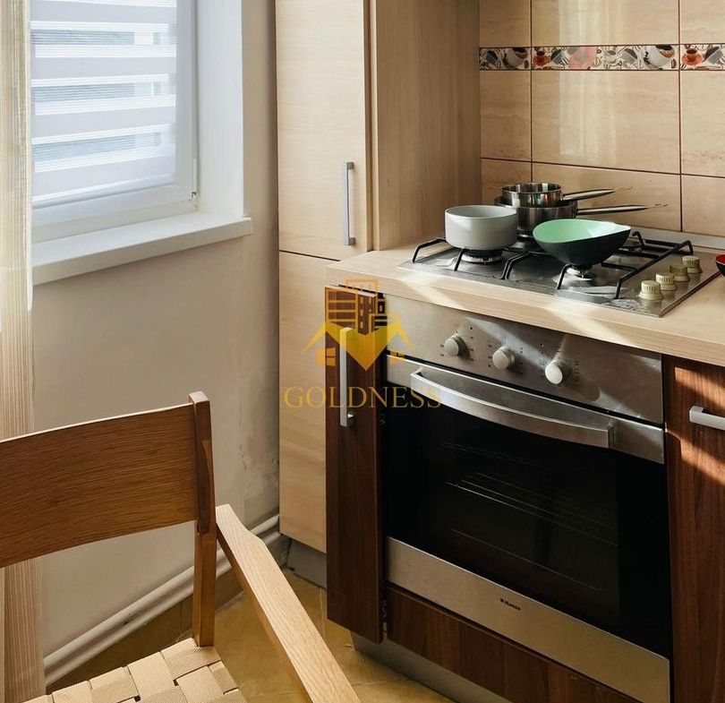 2 camere, decomandate, Ultracentral, I.C Bratianu Zona Blvd. Eroilor