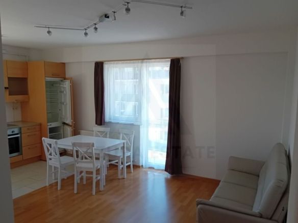 Apartament 3 camere balcon 5 mp si parcare privata zona Turnisor