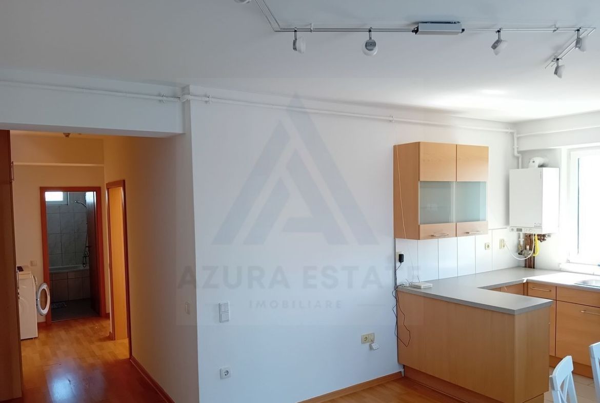 Apartament 3 camere balcon 5 mp si parcare privata zona Turnisor