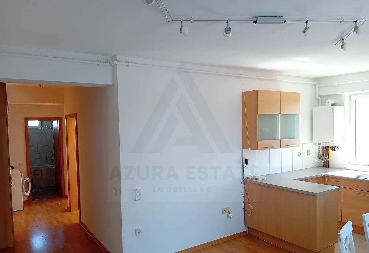 Apartament 3 camere balcon 5 mp si parcare privata zona Turnisor