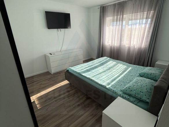 Apartament 2 camere parter 2 locuri parcare Calea Cisnadiei