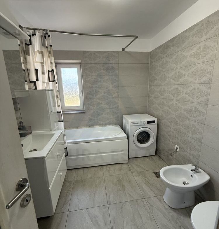 Apartament 2 camere parter 2 locuri parcare Calea Cisnadiei