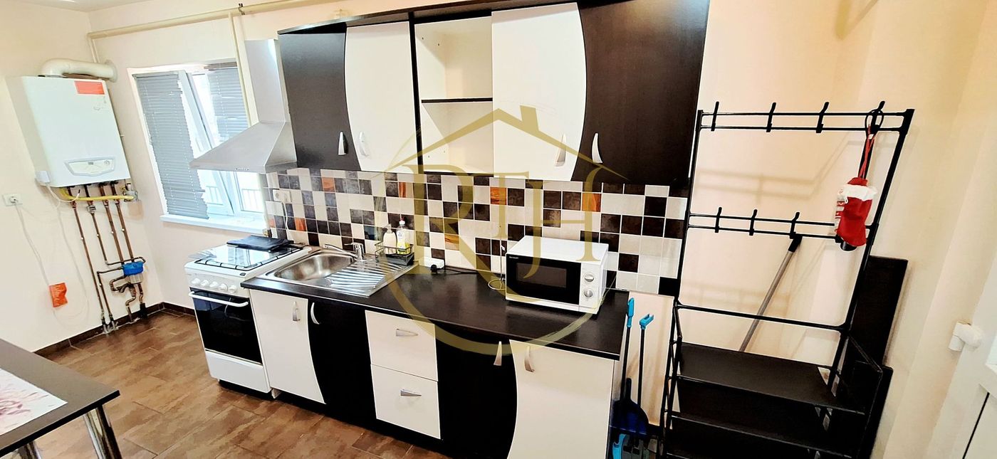 Oferim spre inchiriere apartament cu 1 camera,loc de parcare,Complex Studentesc