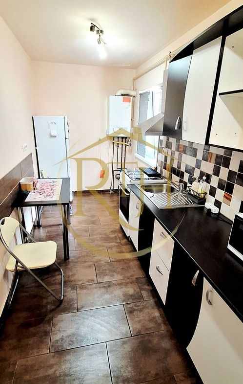 Oferim spre inchiriere apartament cu 1 camera,loc de parcare,Complex Studentesc