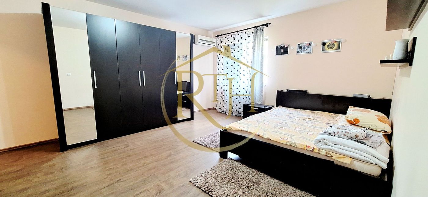 Oferim spre inchiriere apartament cu 1 camera,loc de parcare,Complex Studentesc