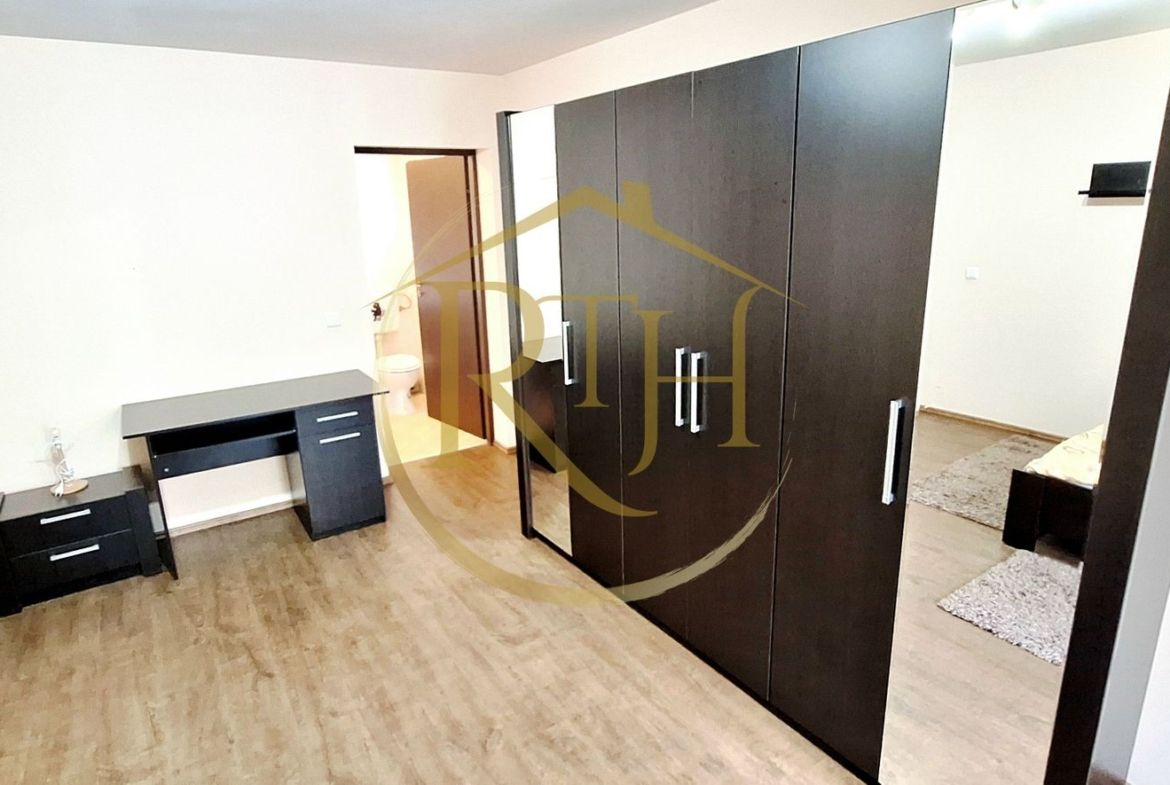 Oferim spre inchiriere apartament cu 1 camera,loc de parcare,Complex Studentesc