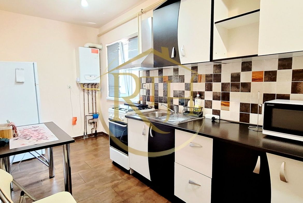 Oferim spre inchiriere apartament cu 1 camera,loc de parcare,Complex Studentesc