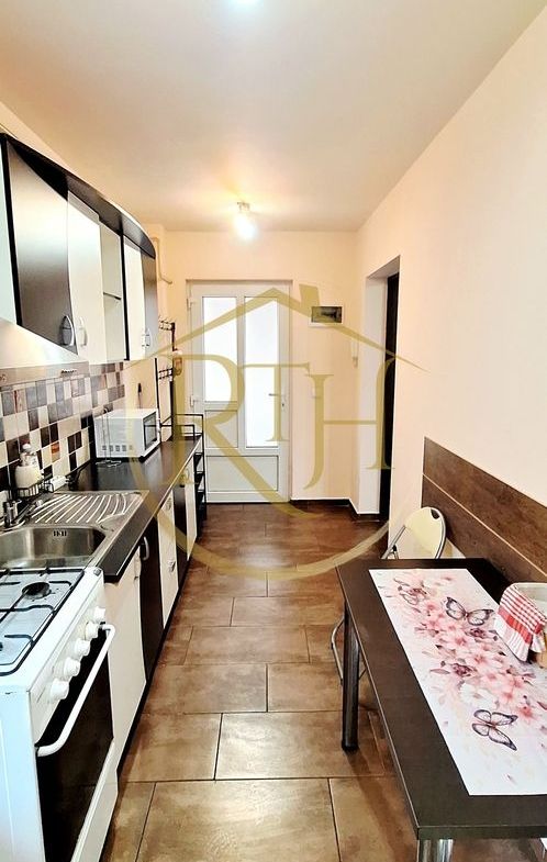 Oferim spre inchiriere apartament cu 1 camera,loc de parcare,Complex Studentesc