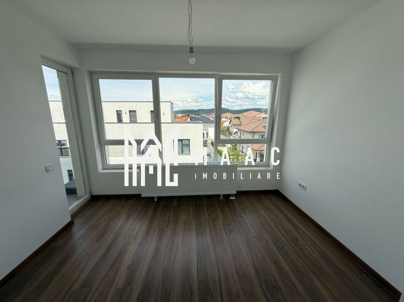 Apartament 2 camere | Etaj 2 | Balcon | Zona Pictor Brana | Loc de Parcare