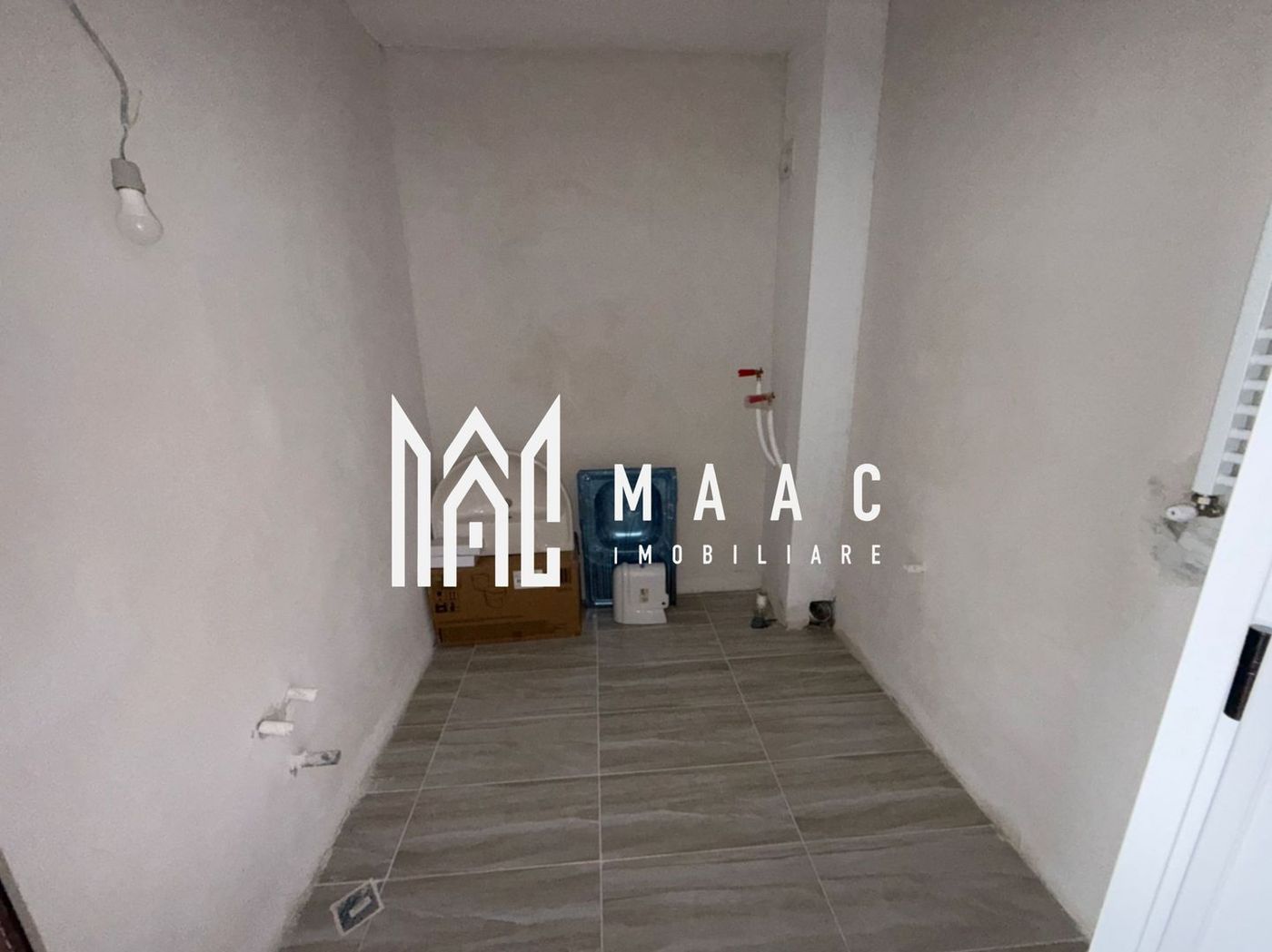 Apartament 2 camere | Etaj 2 | Balcon | Zona Pictor Brana | Loc de Parcare