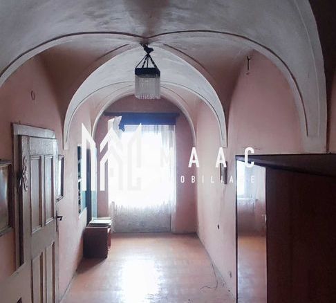 Apartament la casa | 3 camere | Etaj 1 | 85 MPU | Ultracantral