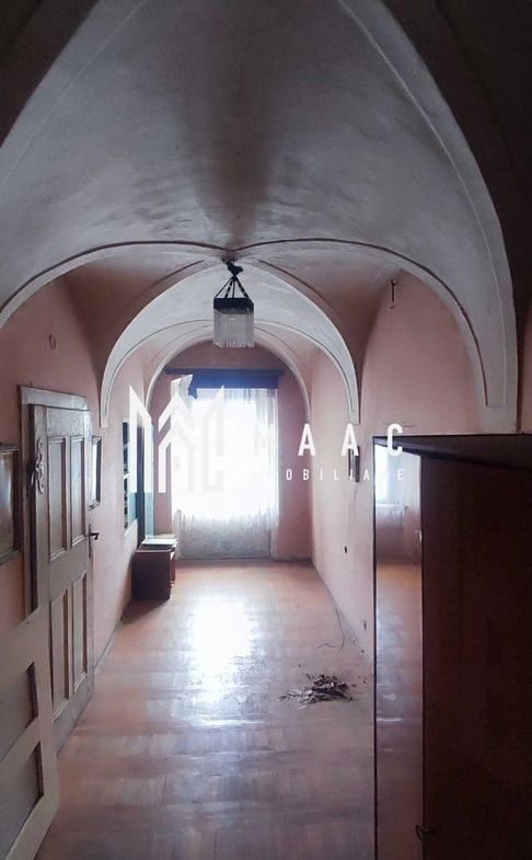 Apartament la casa | 3 camere | Etaj 1 | 85 MPU | Ultracantral