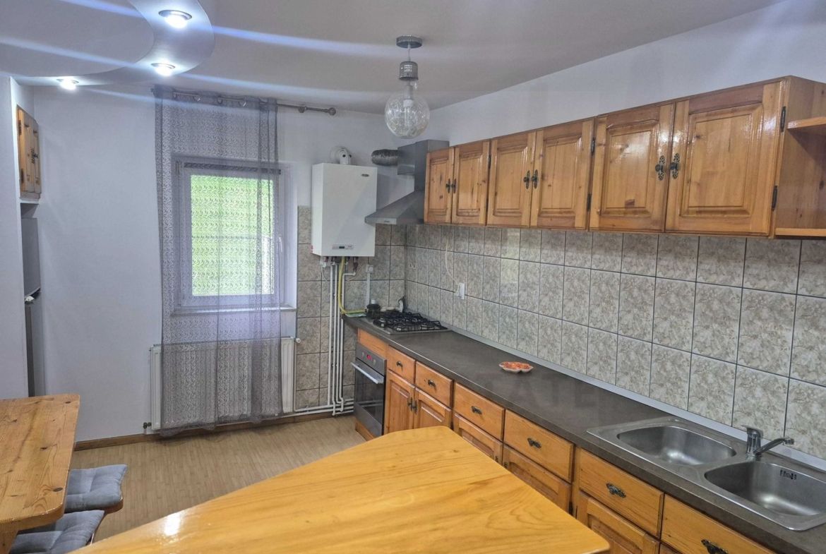 Apartament modern 2 camere parter 60 mp utili zona Vasile Aaron