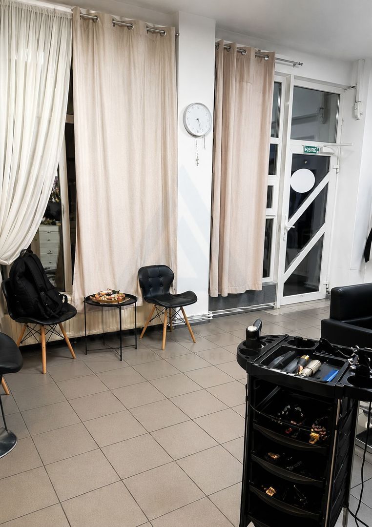 Spatiu comercial cu multiple posibilitati inchiriere zona Alba Iulia