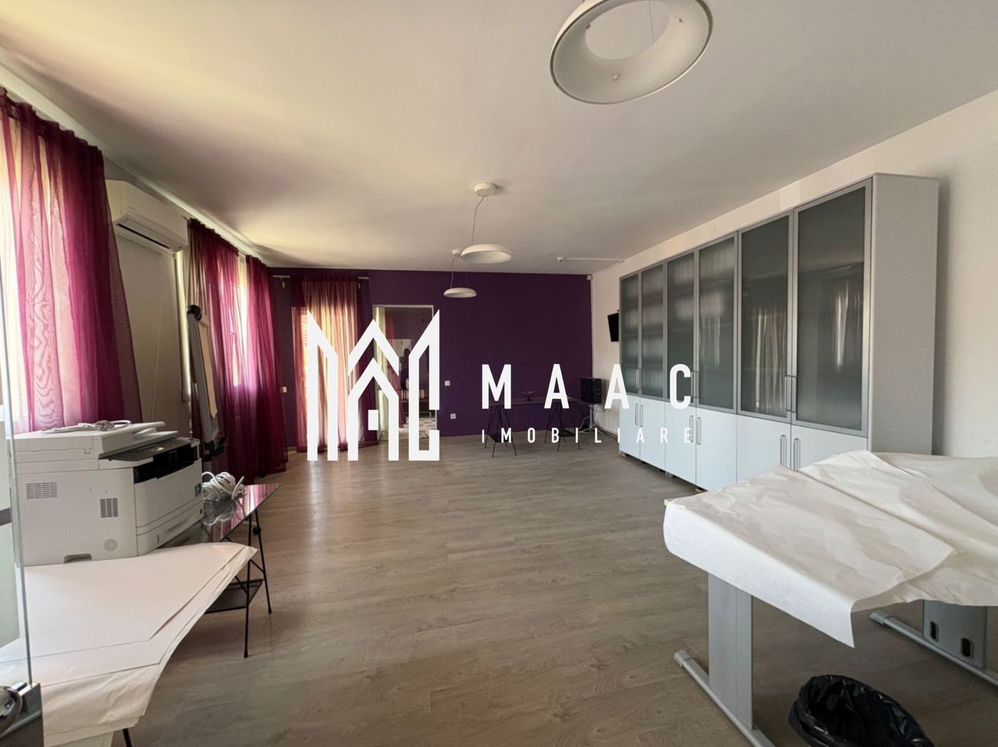 Casa ultracentrală cu potențial mixt – 1285 mp, acces dublu