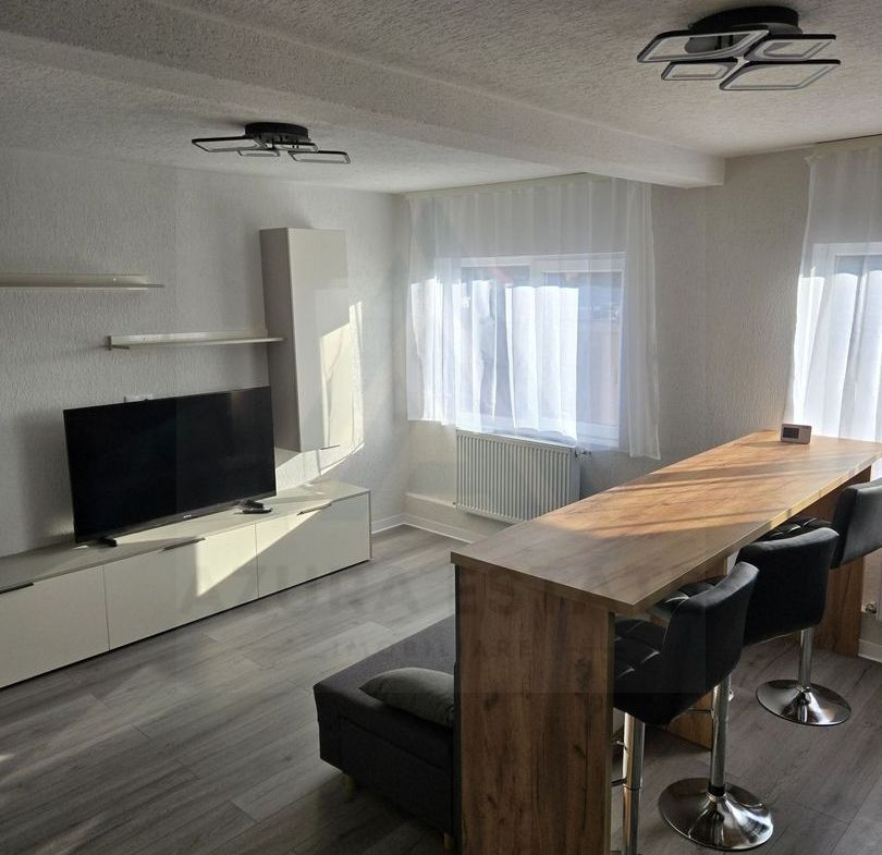 Apartament modern 3 camere 2 bai 70 mp utili Cartier Strand