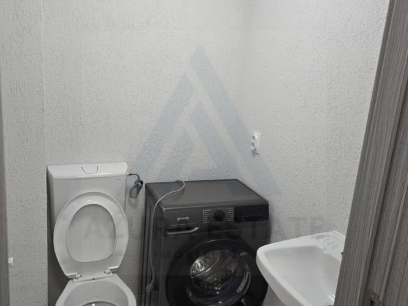 Apartament modern 3 camere 2 bai 70 mp utili Cartier Strand