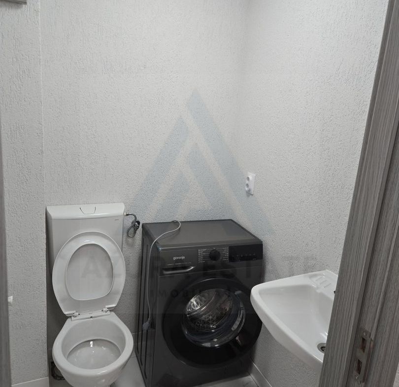 Apartament modern 3 camere 2 bai 70 mp utili Cartier Strand