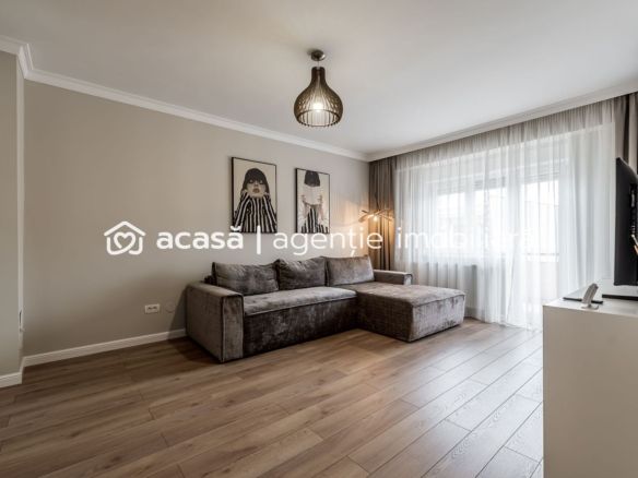 Apartament ultrafinisat la cheie cu 2 camere decomandat Piata Mica