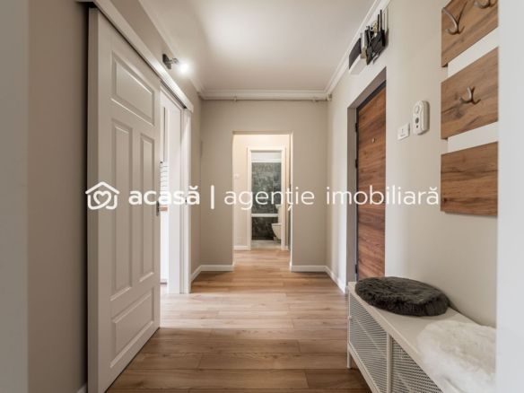 Apartament ultrafinisat la cheie cu 2 camere decomandat Piata Mica